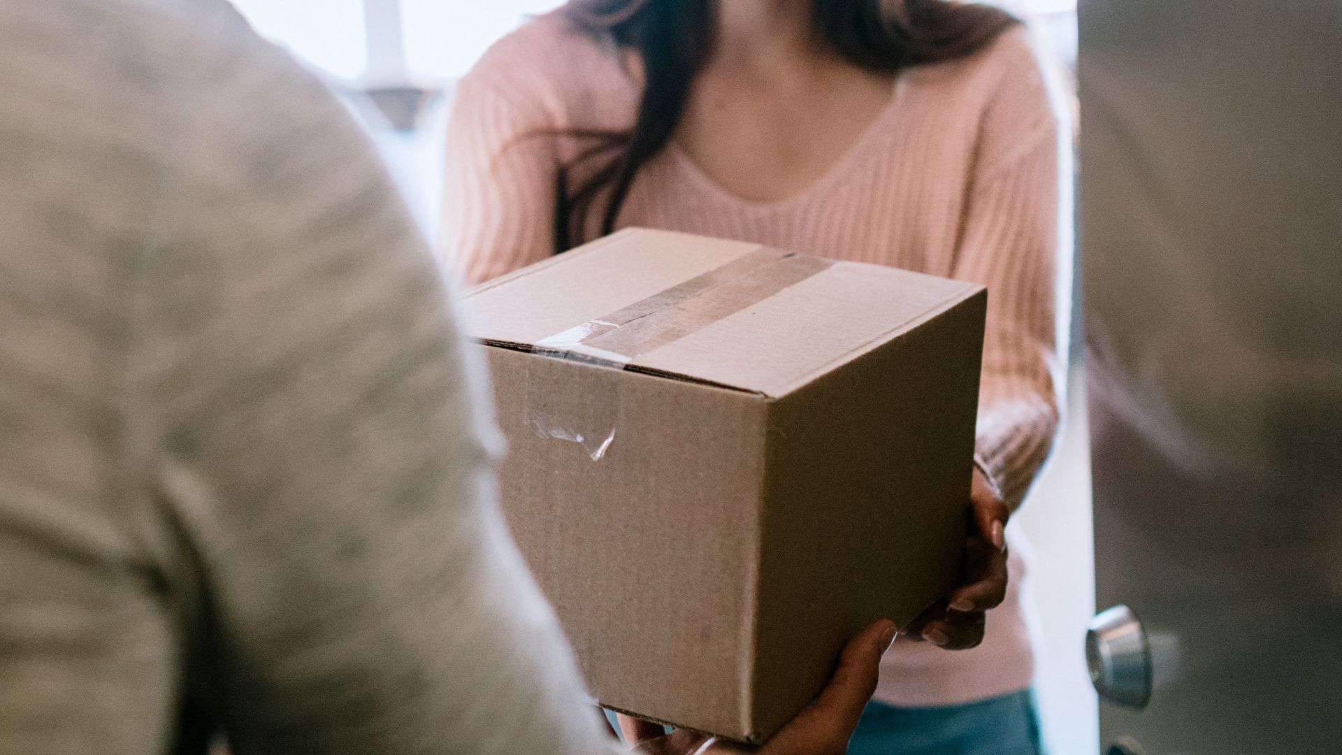 Does Amazon Deliver to Costa Rica? (Find Tips Inside) SPCR