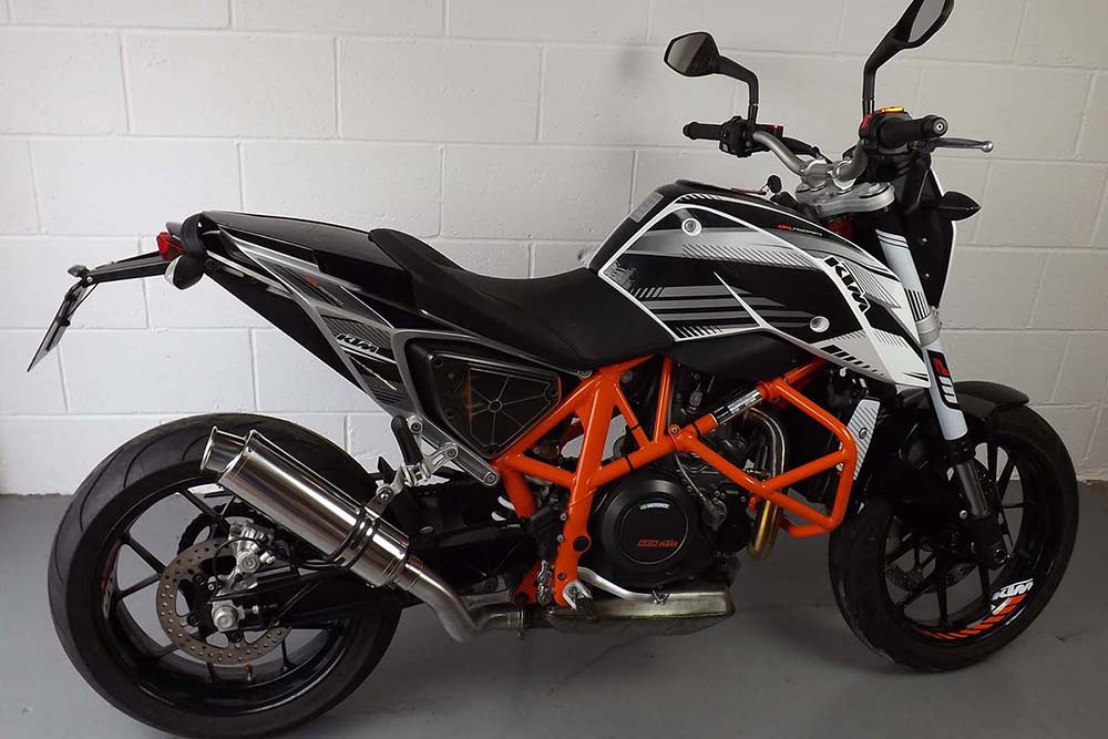 KTM 690 Duke (1215) Round Big Bore XLS Polished Stainless Exhaust spengineering.co.uk