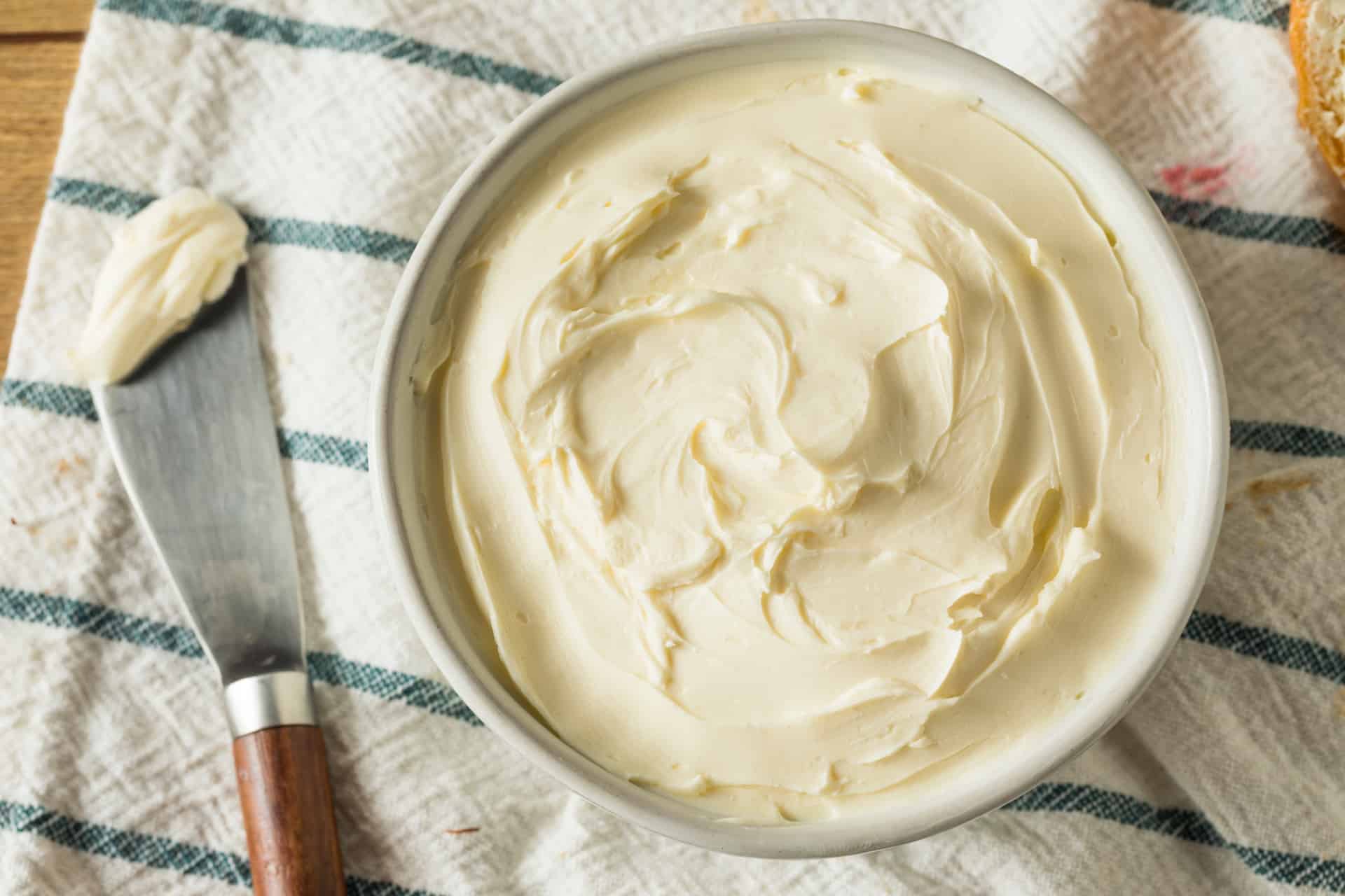 Cream Cheese History, Flavor, Benefits, Uses