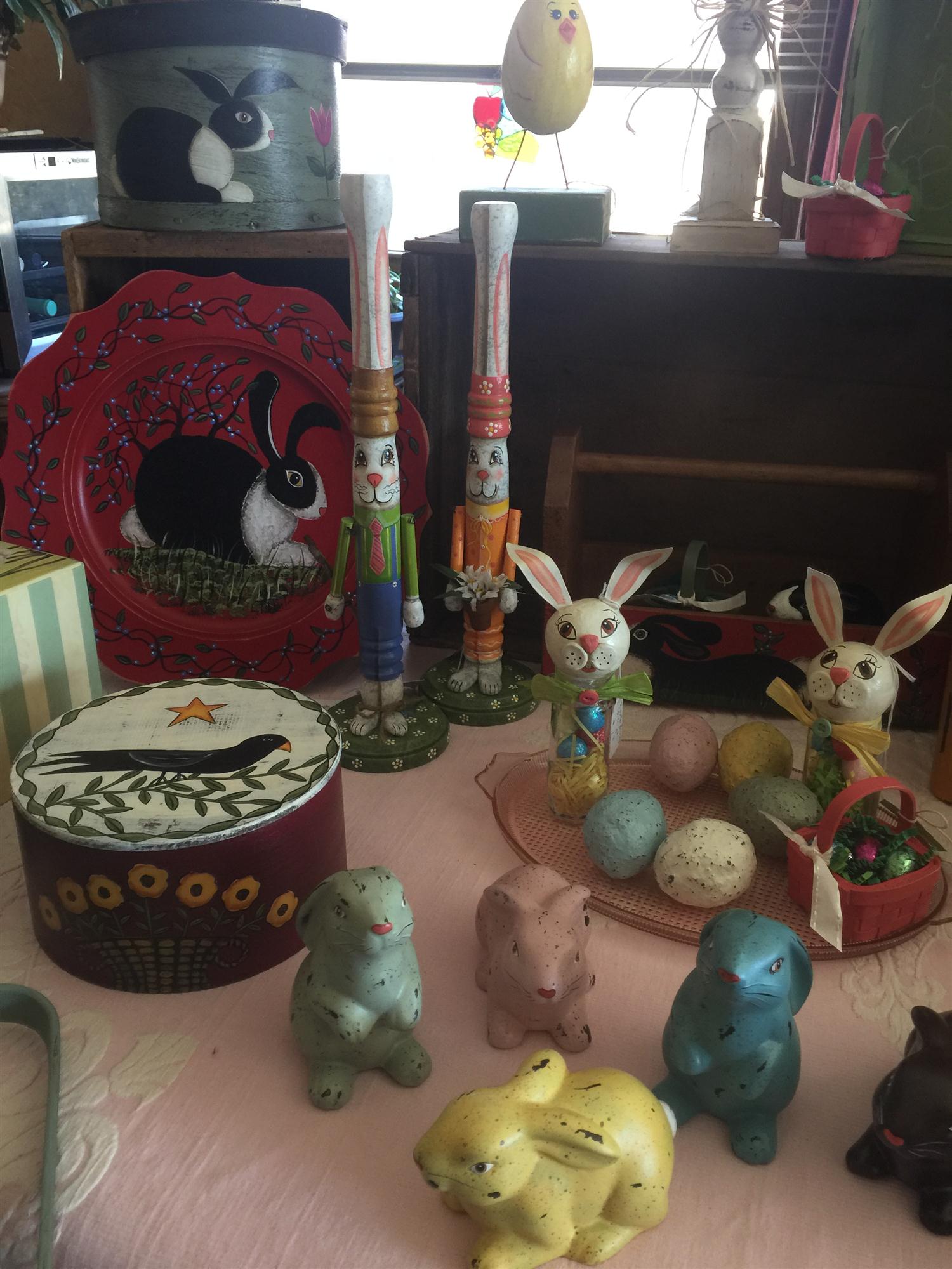 American Spindle Art has a diverse selection of spindle characters and