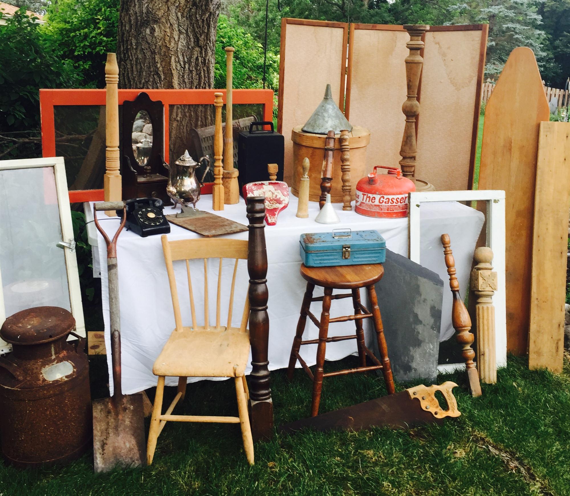 American Spindle Art has a diverse selection of spindle characters and