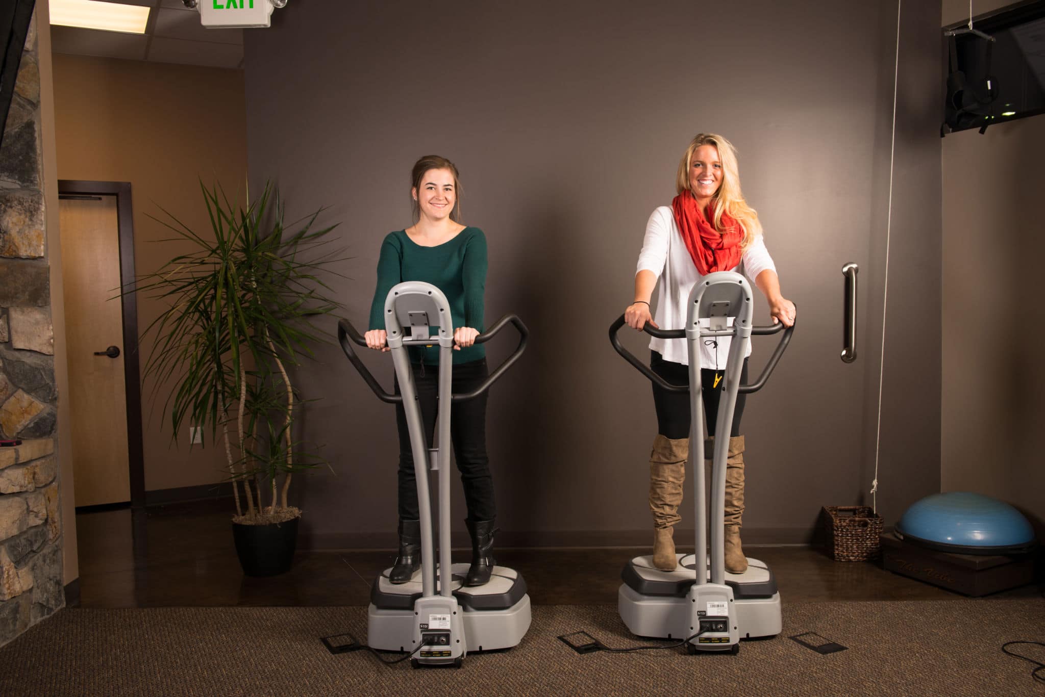 Whole Body Vibration Spine Correction Center of the
