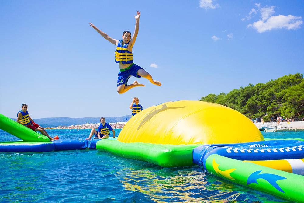 Splashtown Niagara Family Fun Inflatable Water Park