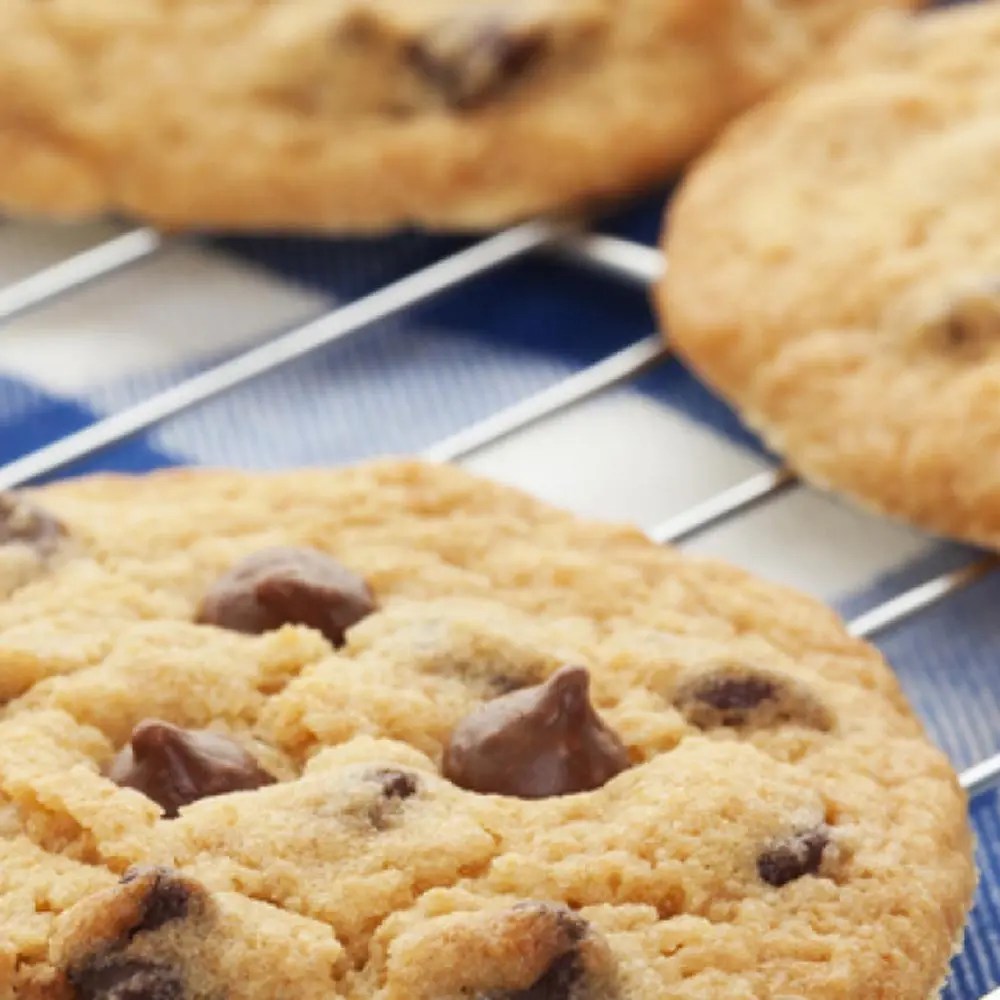 Old Fashioned Peanut Butter Chocolate Chip Cookies Splenda®