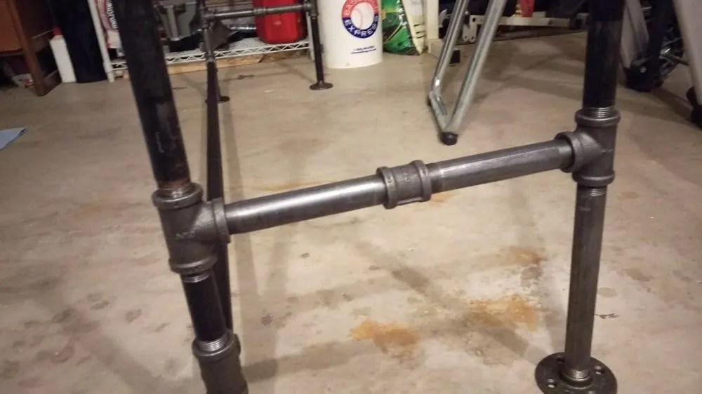 How to Make a Metal Pipe Desk Splendry