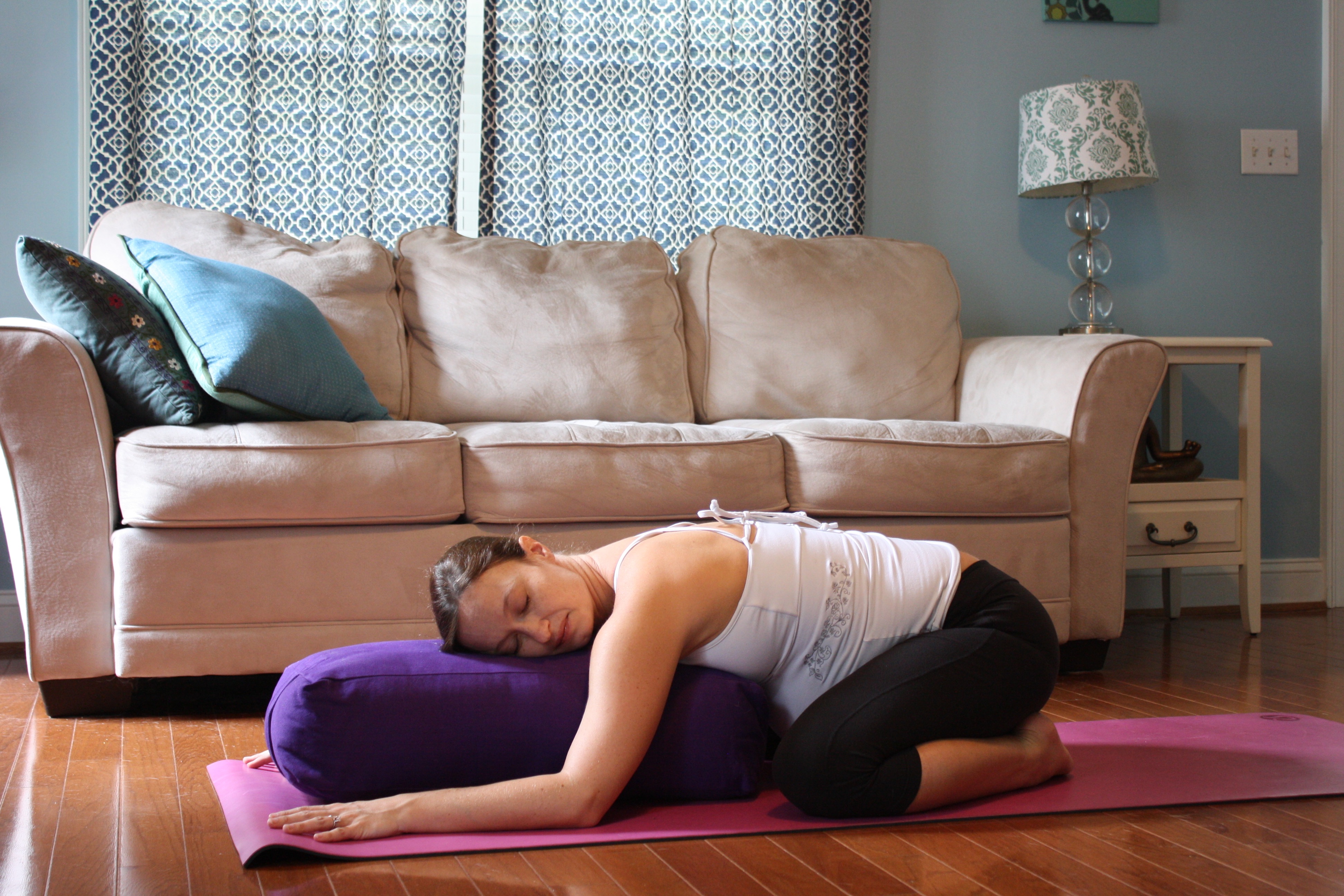Best Yoga Poses for the Third Trimester Spoiled Yogi