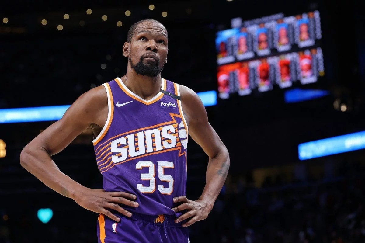Blockbuster deal sends Kevin Durant from Phoenix to Houston