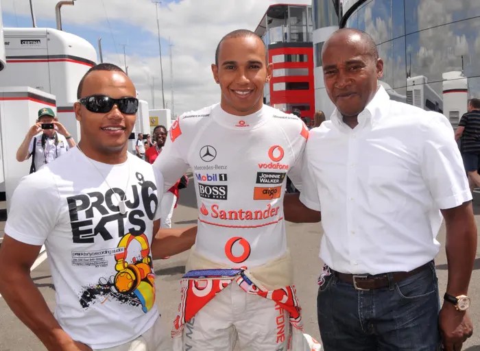 Lewis Hamilton Siblings Nicola Lockhart, Samantha Lockhart & Nicolas(011)