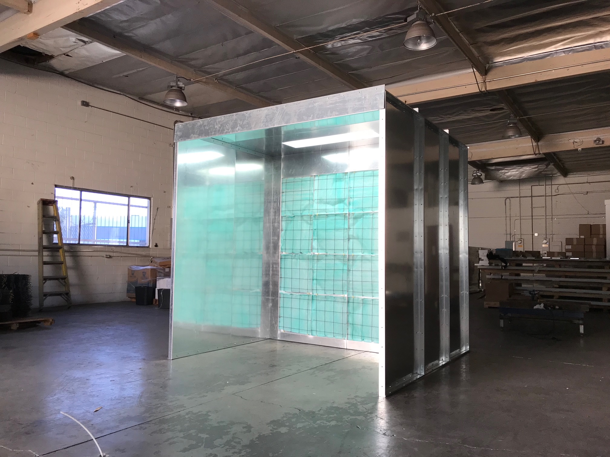 Small Parts Bench Paint Spray Booth Enclosed Reverse Flow