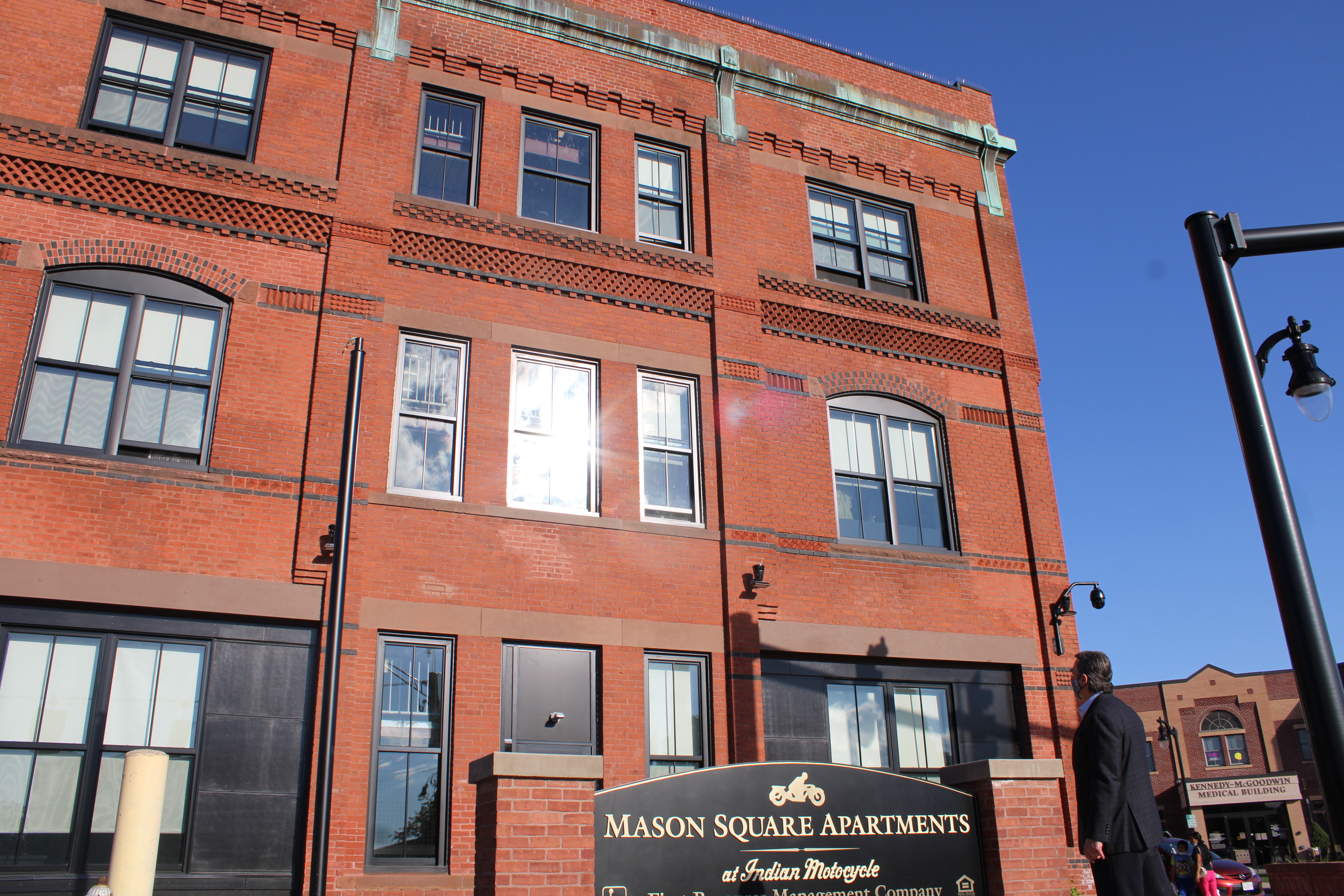Mayor Sarno stopped by to View the new Brick Mason Square Apartments