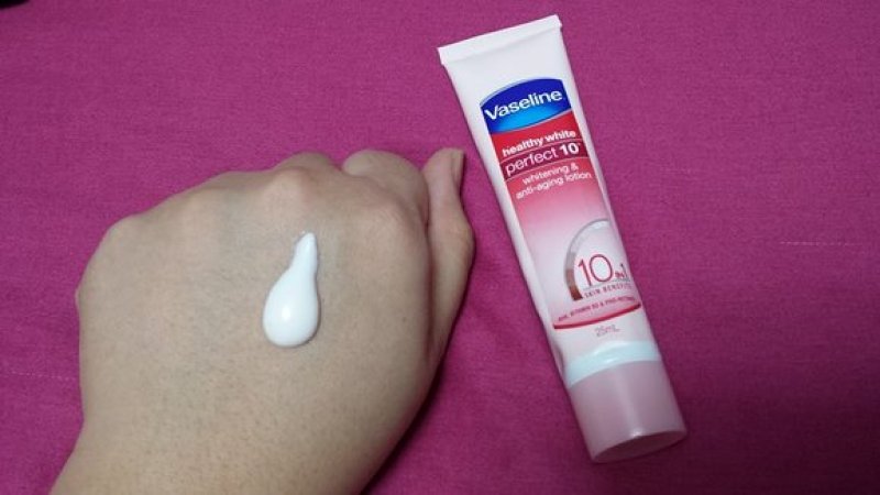 Vaseline Healthy White Perfect 10 Whitening Anti Aging Lotion Spring Tomorrow
