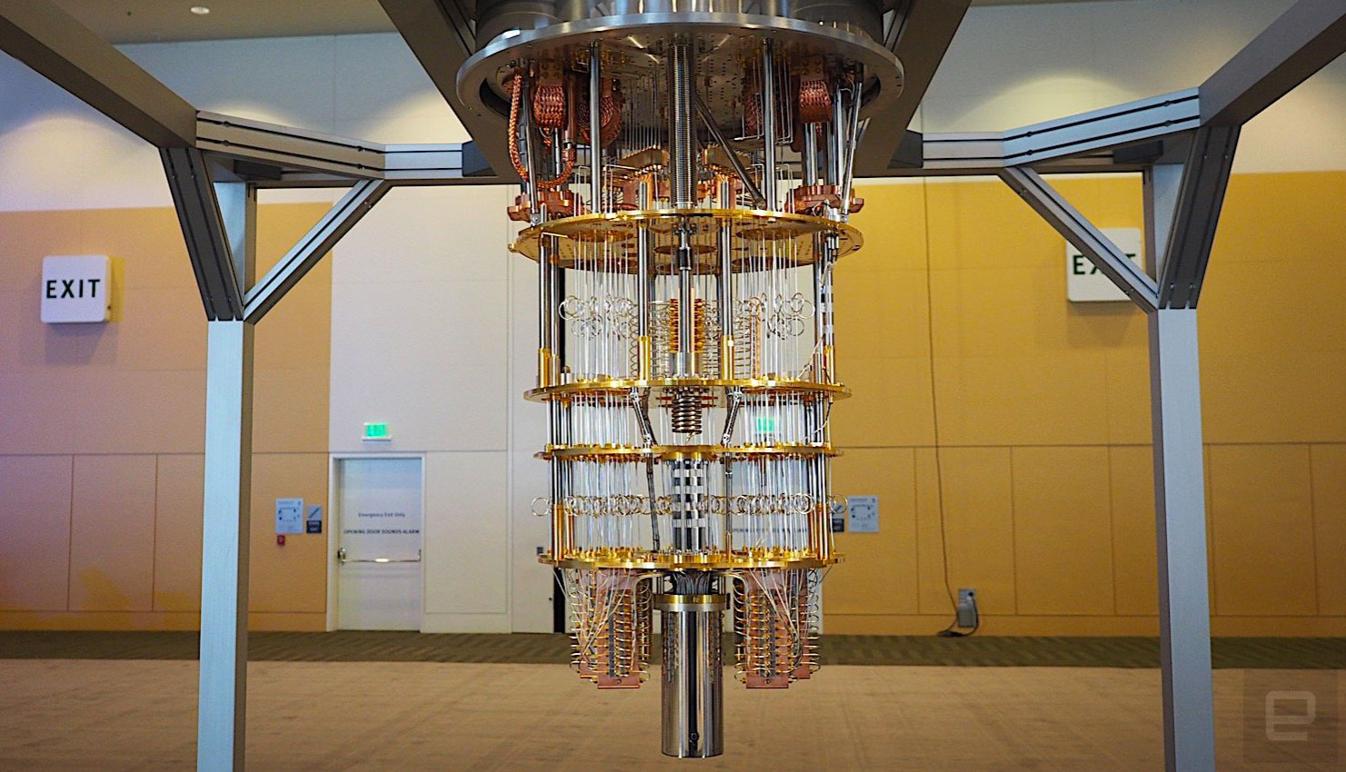 Quantum computing exists, and it looks pretty crazy Spudart