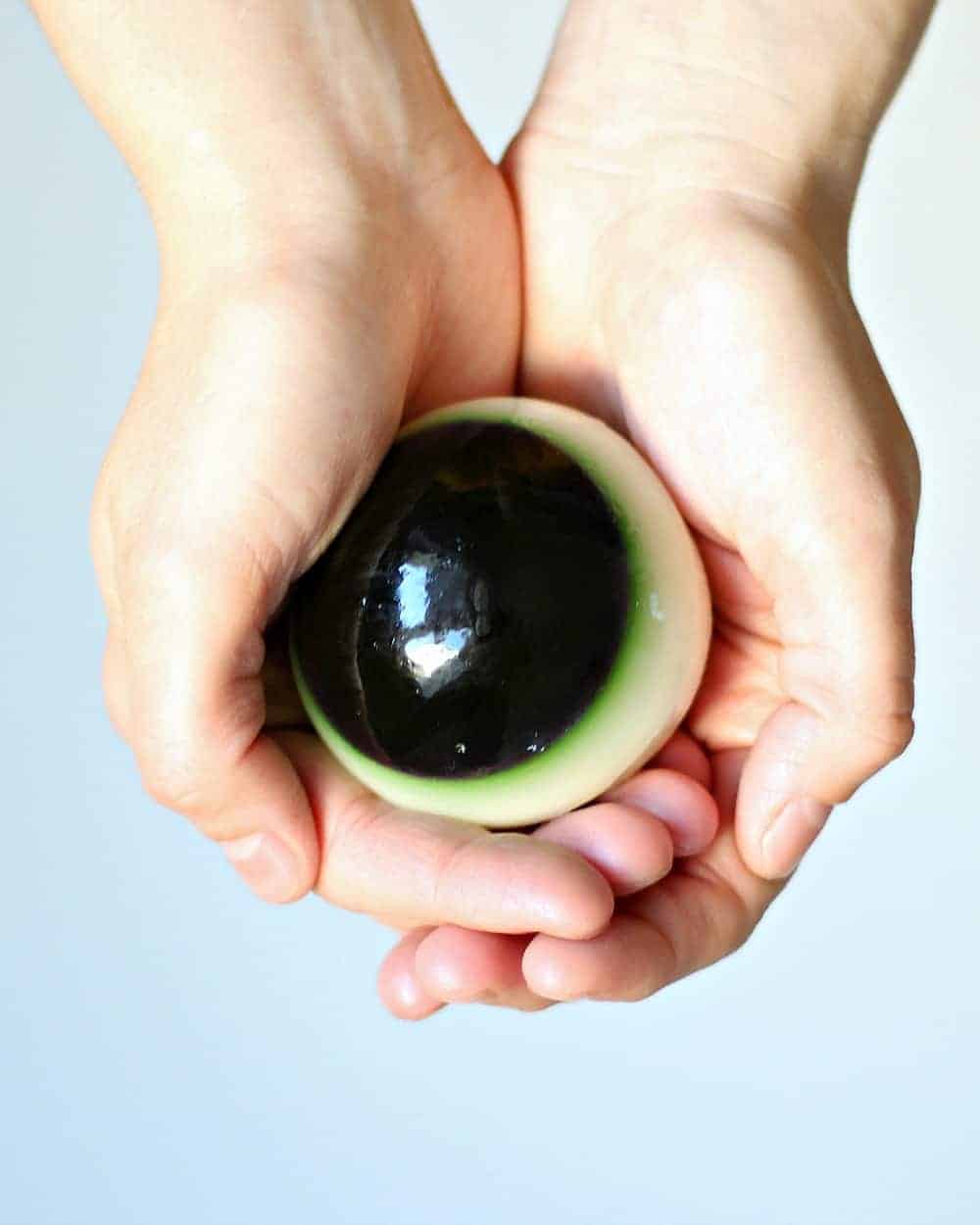 Freaky Halloween Eyeball Jello Double Shots Recipe
