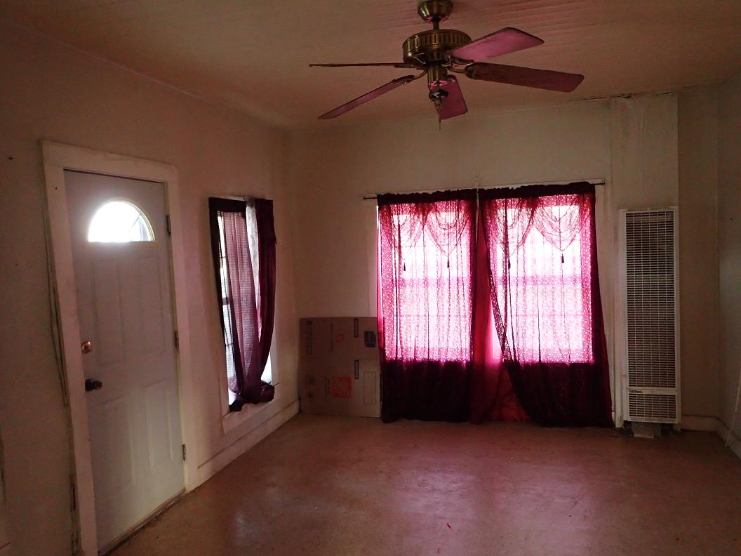 121 Avenue B, Sanderson, Texas