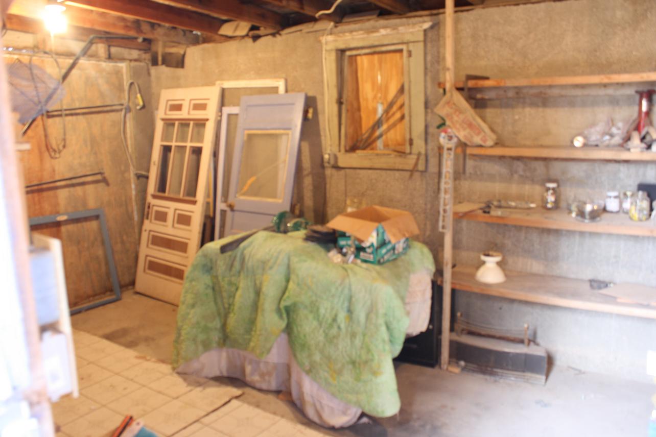 209 School Street, Sanderson, Texas