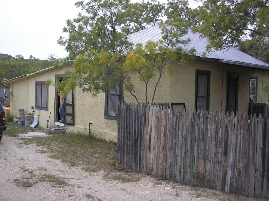 414 E. Pine, Sanderson, Texas