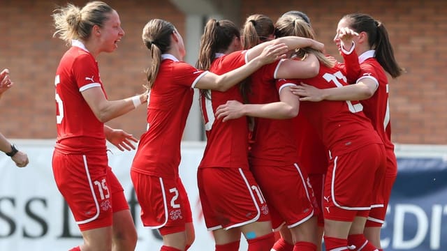 Nationalmannschaft FrauenNati weiter auf WMKurs Sport SRF