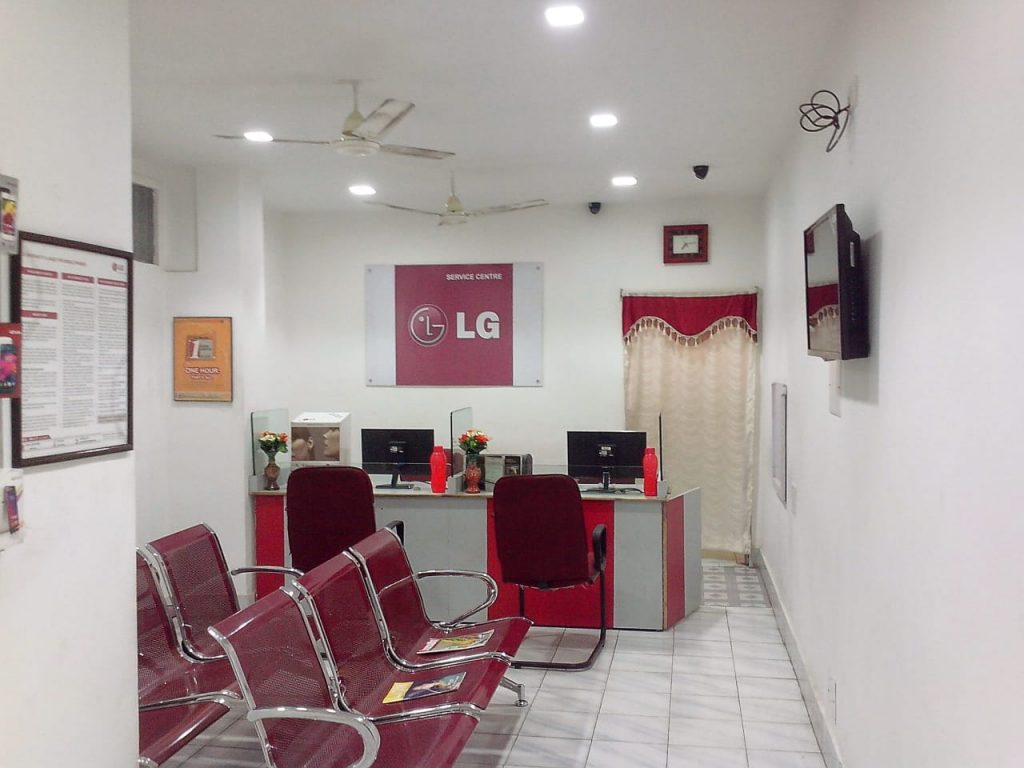 Best Mobile Repair & Laptop Service Center in Vijayawada Sri Jishnu