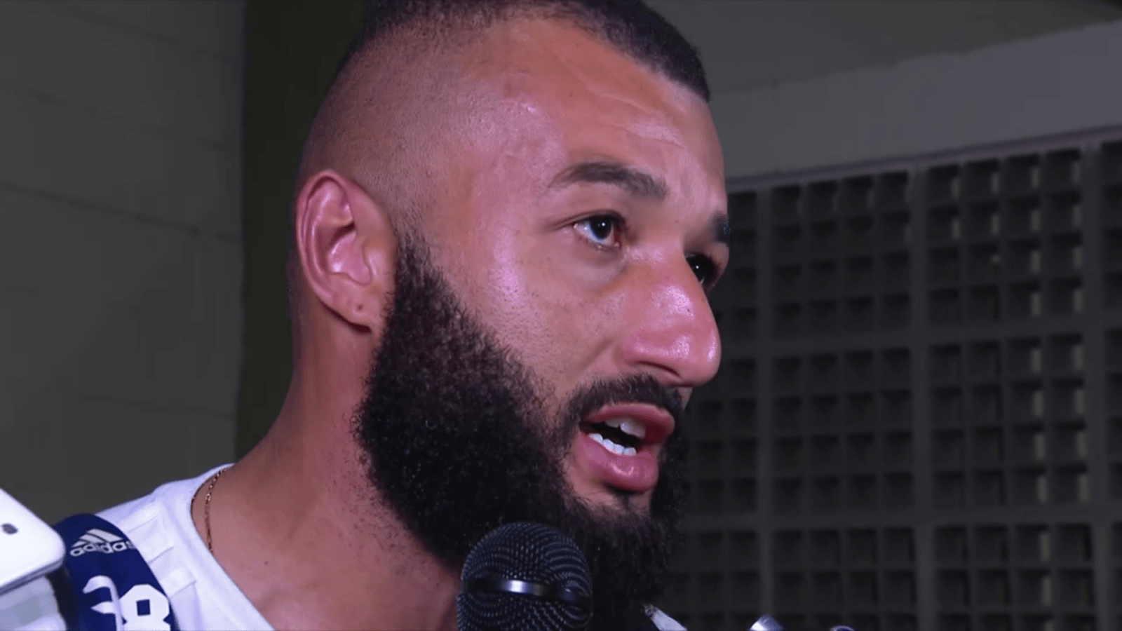 Alex Muralha, goleiro do Flamengo, sobre jornal ‘Extra’ ‘A palavra é