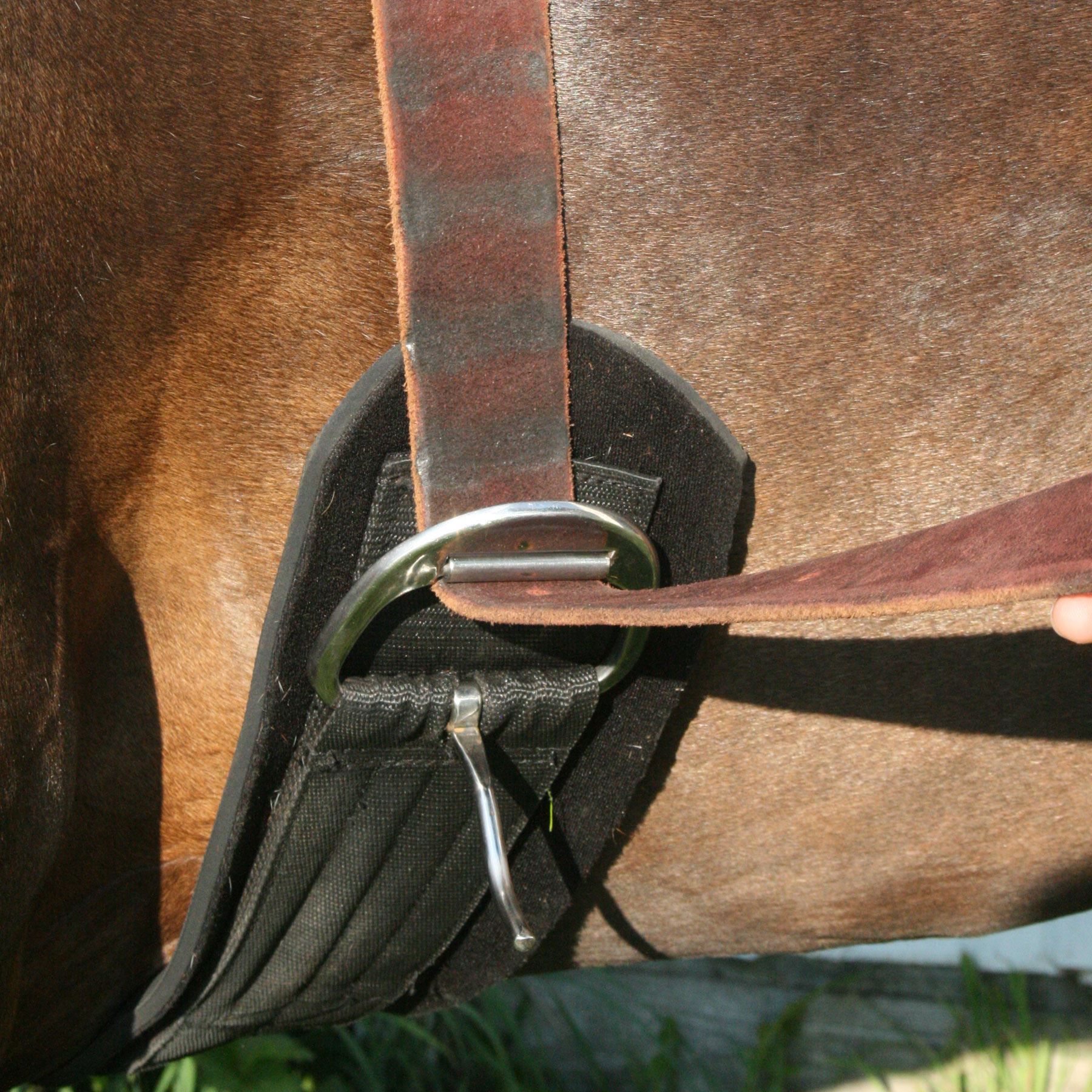 DuraTech® StretchEze Girth Schneiders Saddlery