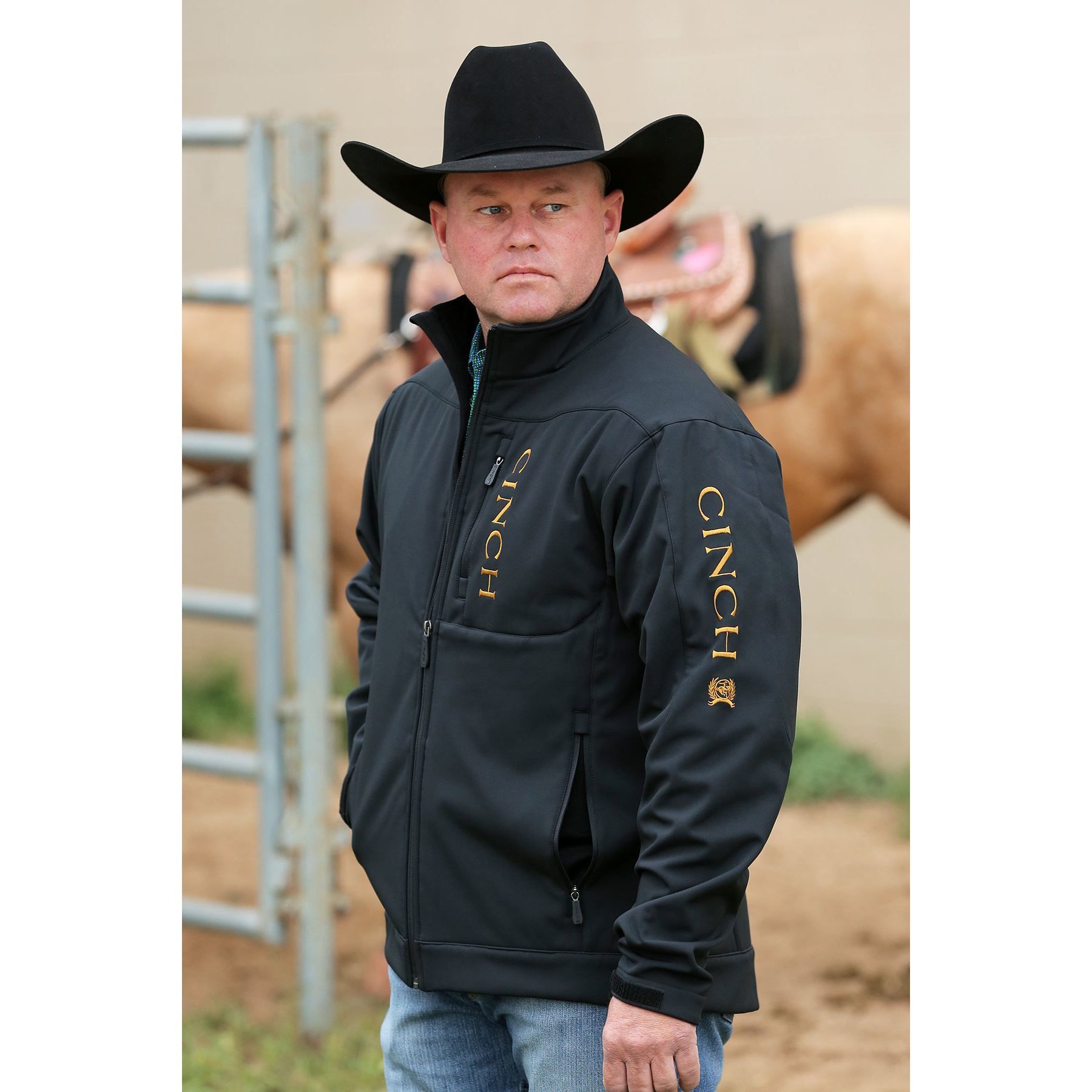 Cinch Men's Softshell Concealed Carry Jacket in at Schneider Saddlery