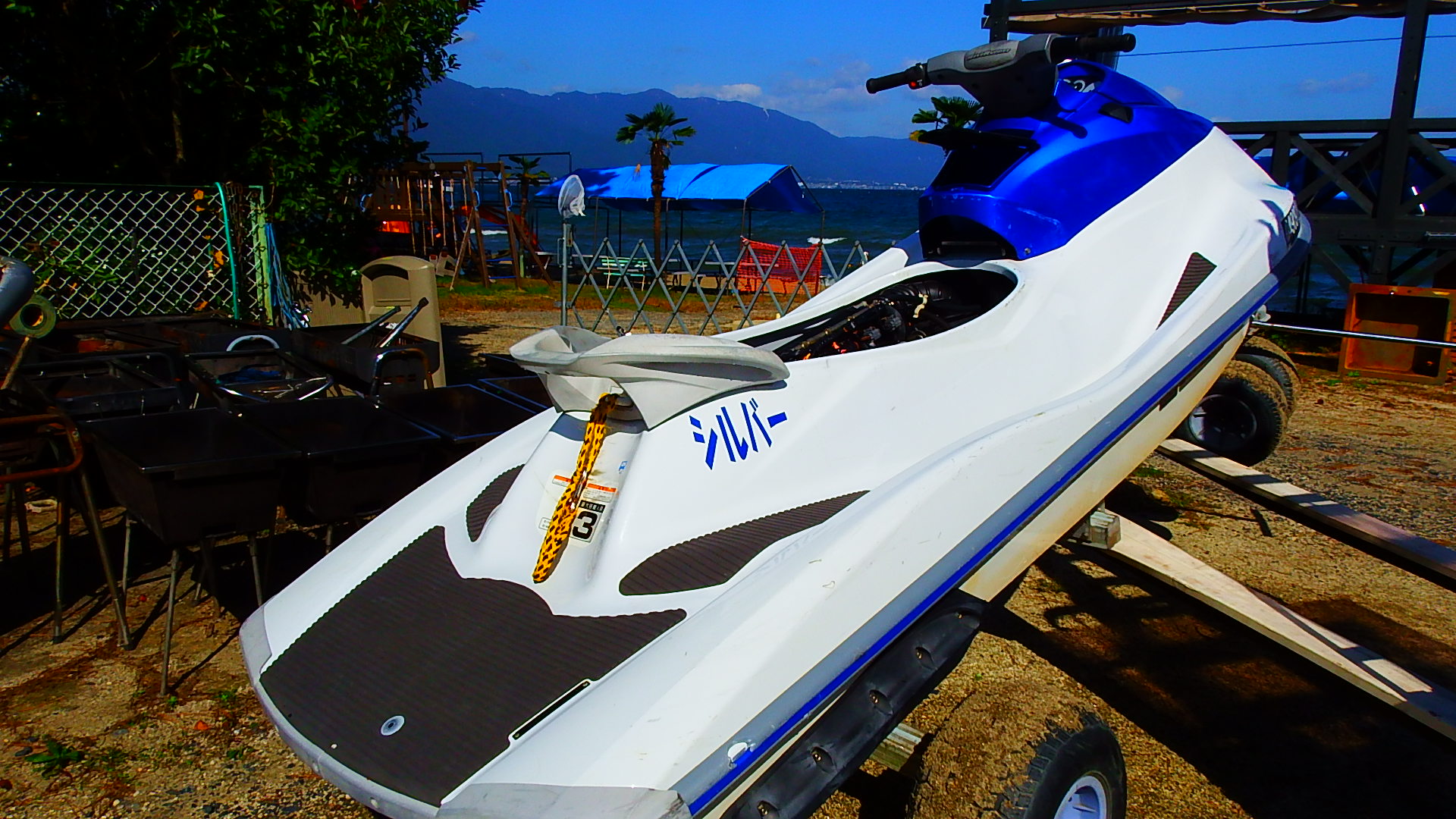 荒れた1日 滋賀県の琵琶湖でウェイクボード・レンタルボート・ウェイクボード・バーベキューは【セーリングスポットワニ】