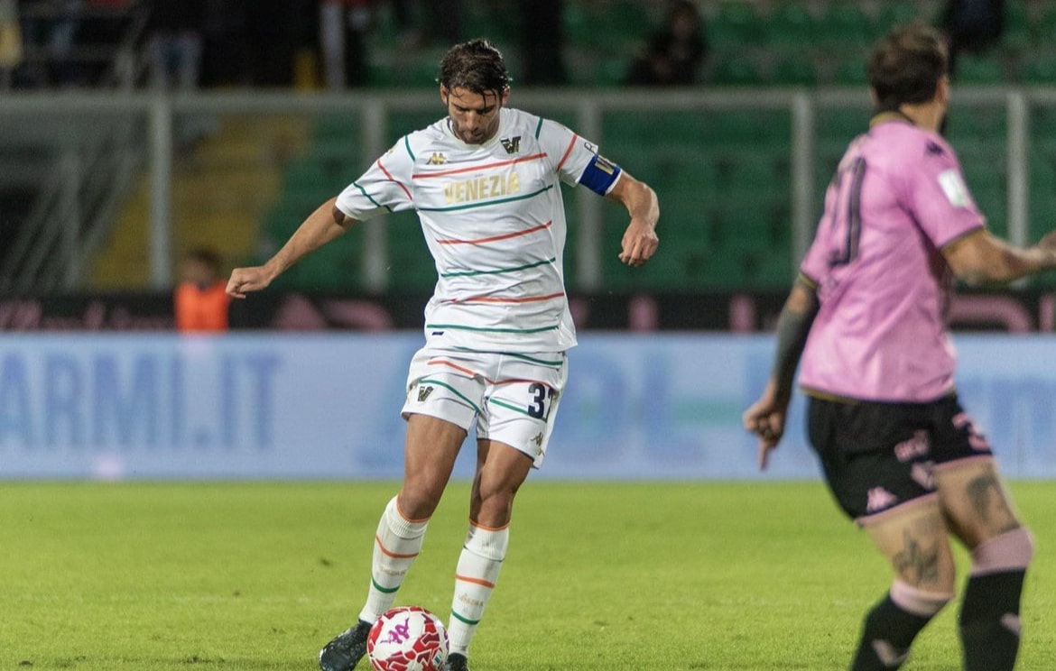 Palermo, difesa tutta nuova Lucioni e Ceccaroni 'alzano' il muro