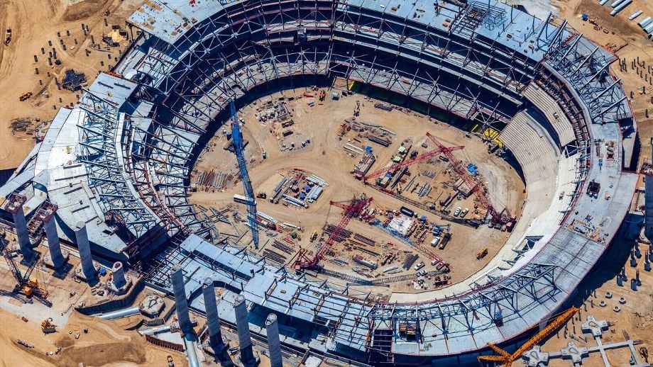 Rams, Chargers fans get an aerial view of new L.A. stadium's progress