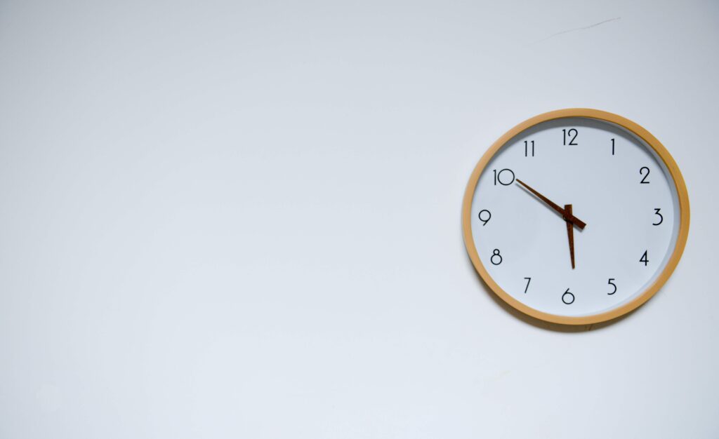 The Importance of ClockingIn and Out at Work StaffAny