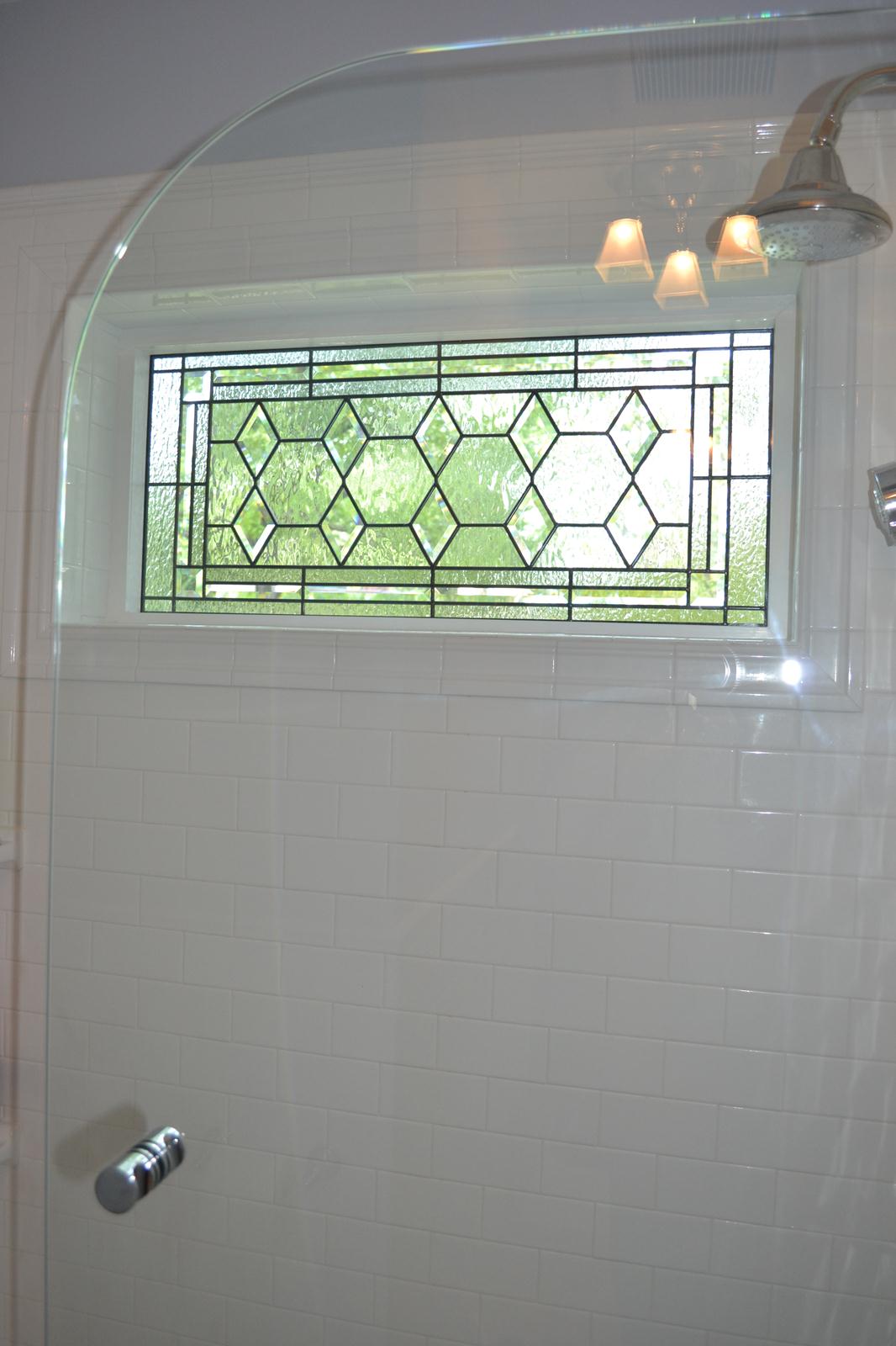 Classic All Beveled Diamond & Clear Textured Glass Window