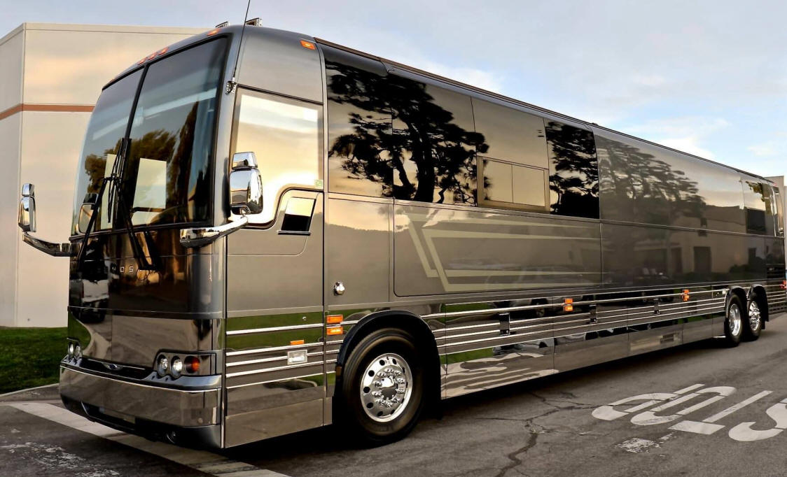 2020 X345 Prevost Front Slide Entertainer Bus 49390