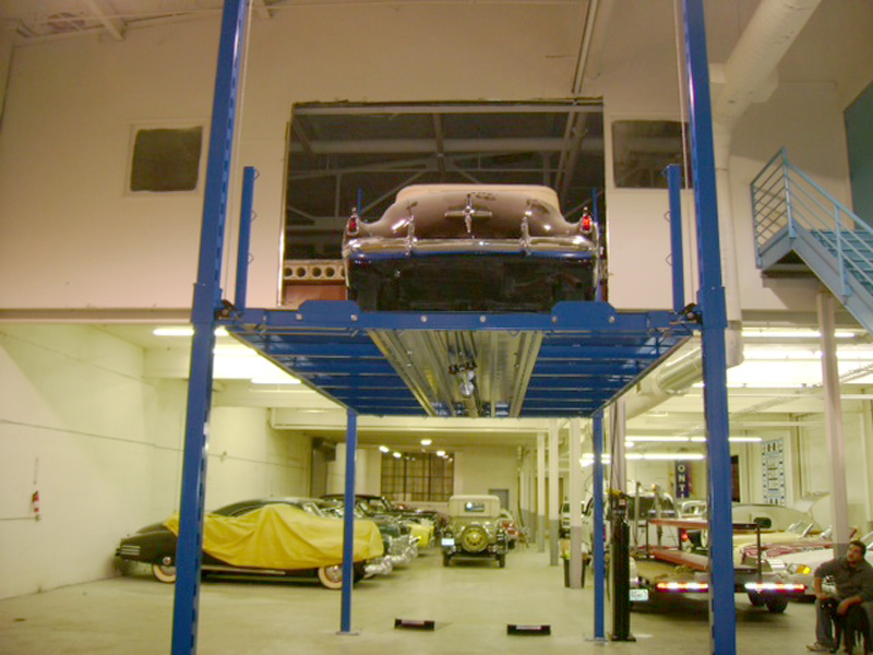 Custom Lifts Standard Auto Lift