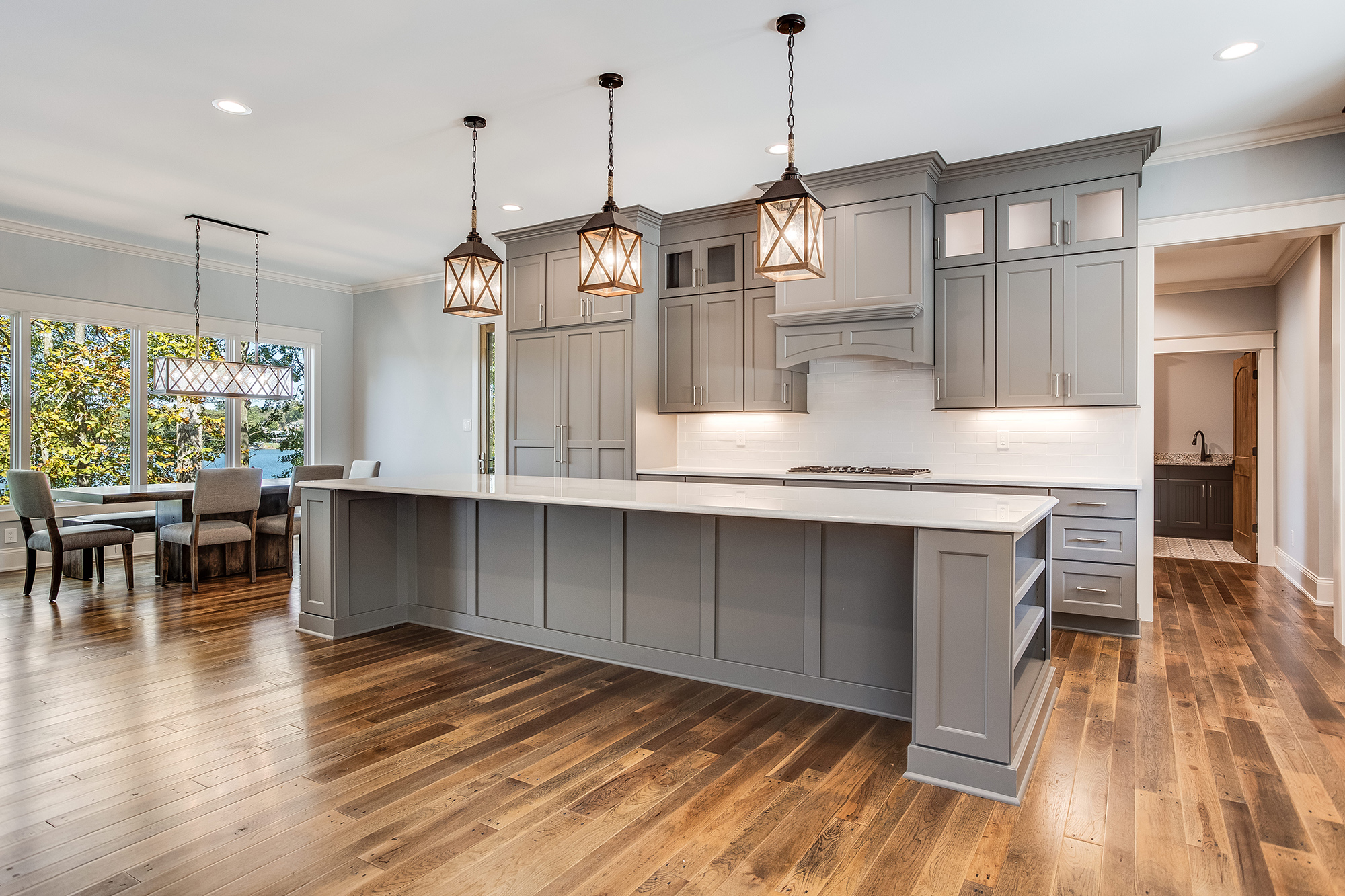 1140499 Standard Kitchen & Bath