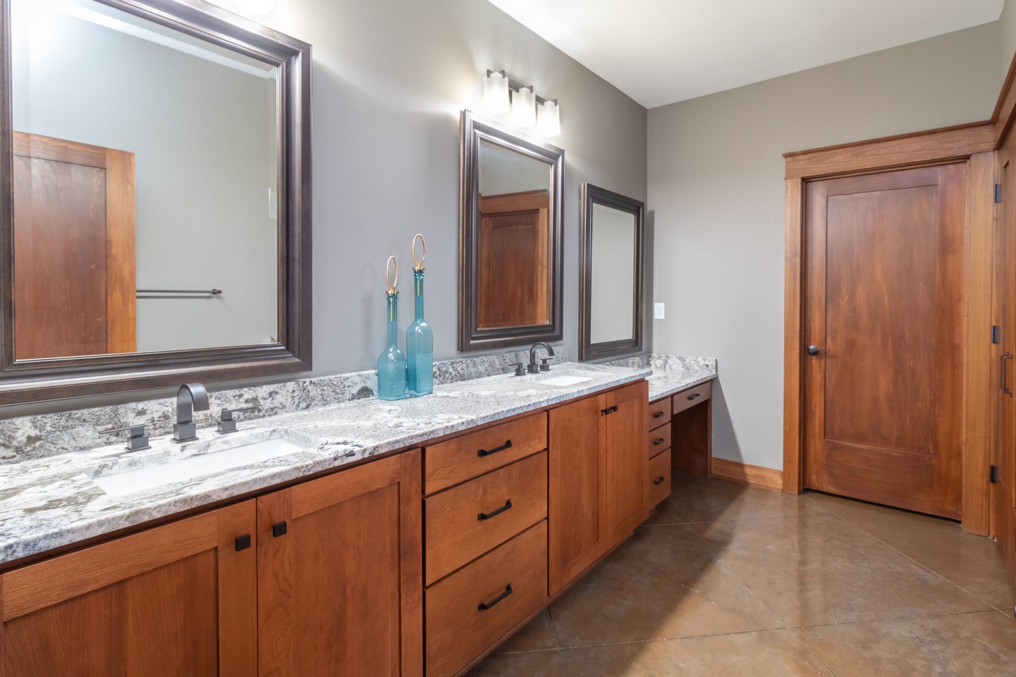 Bath Gallery Standard Kitchen & Bath Custom Bathrooms