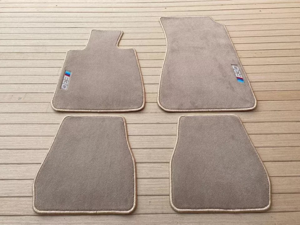 For MercedesBenz W202 Floor Mats Carpet Black Set OF4 C36 AMG C43 AMG C55 V8 AMG C180 C200 C220