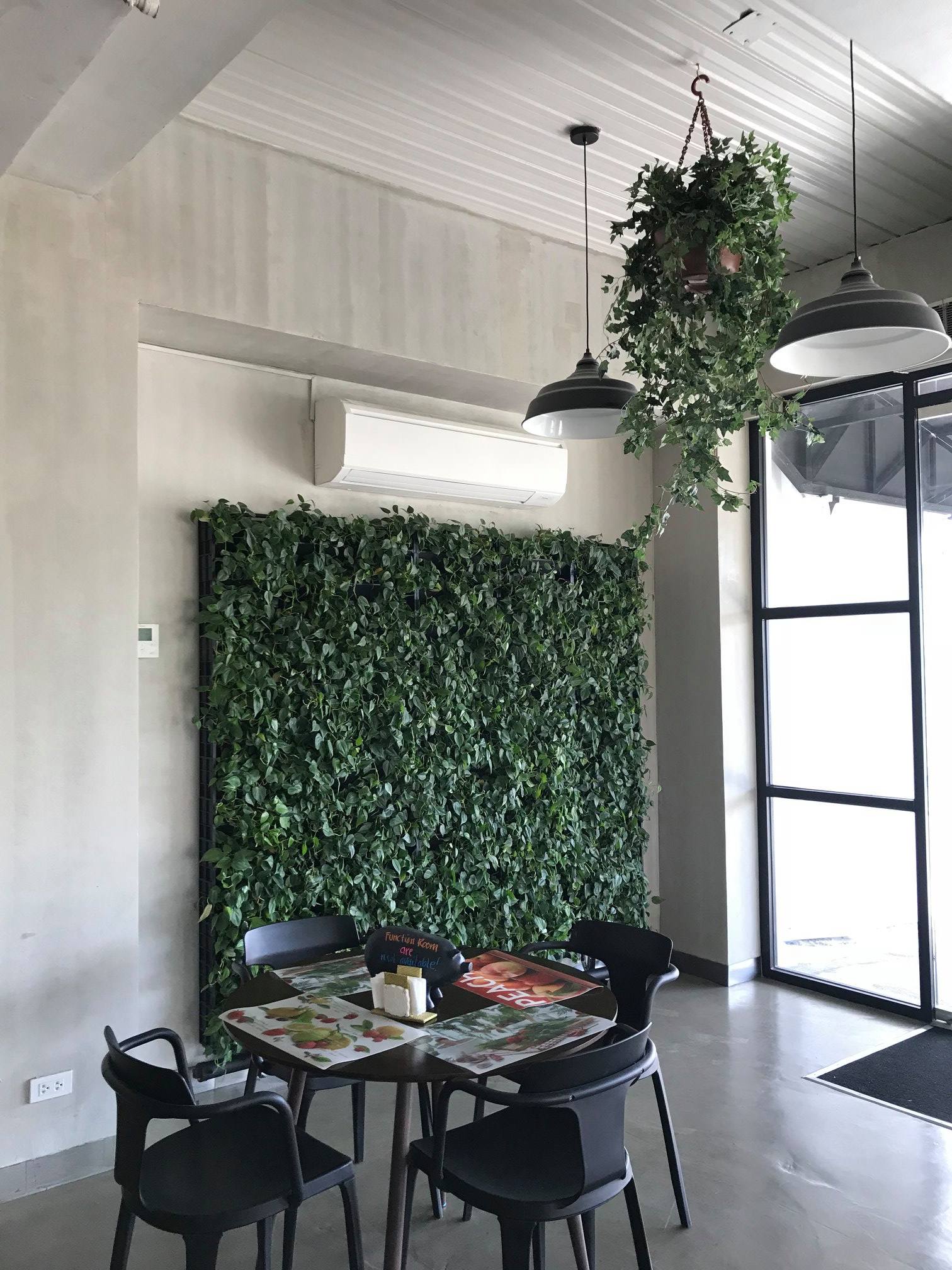 GOURMET GARAGE SUBIC GROUND FLOOR GREENWALL (INDOOR) Stande Phils