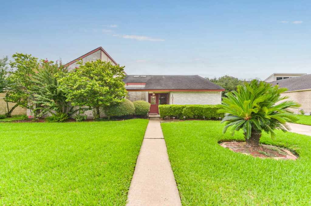 15_JJS_6312Edit_mls Stanfield Properties Residential & Commercial Real Estate Friendswood