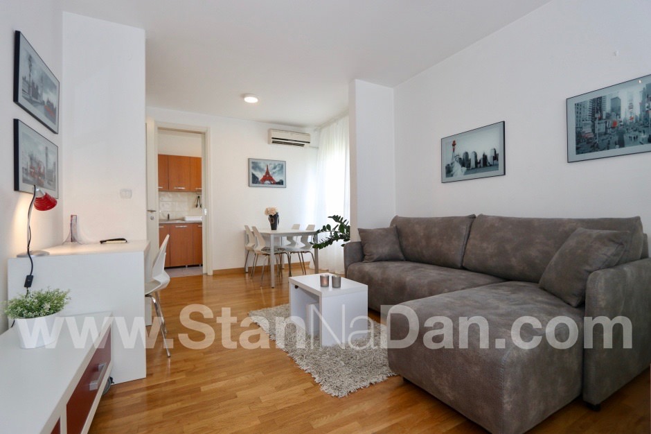 BELVILLE « Stan Na Dan Beograd