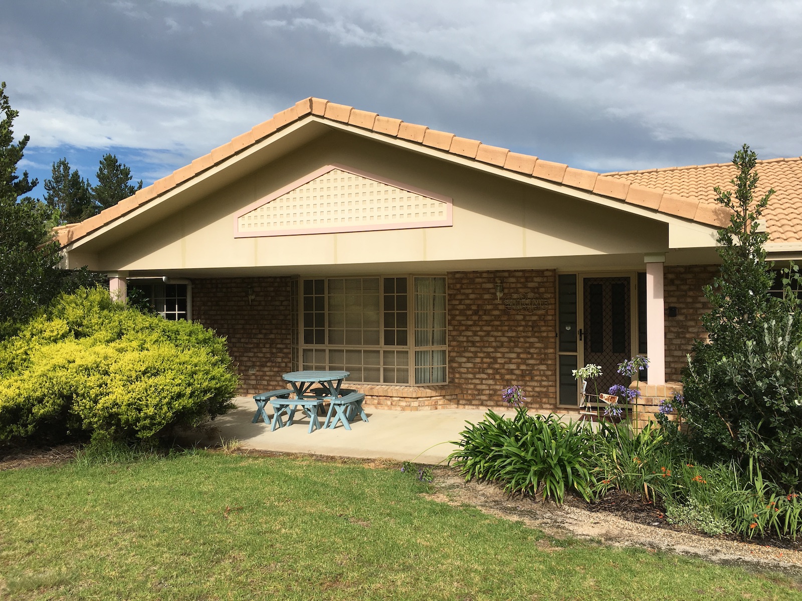 Stanthorpe Villa Relax in garden luxury in beautiful Stanthorpe