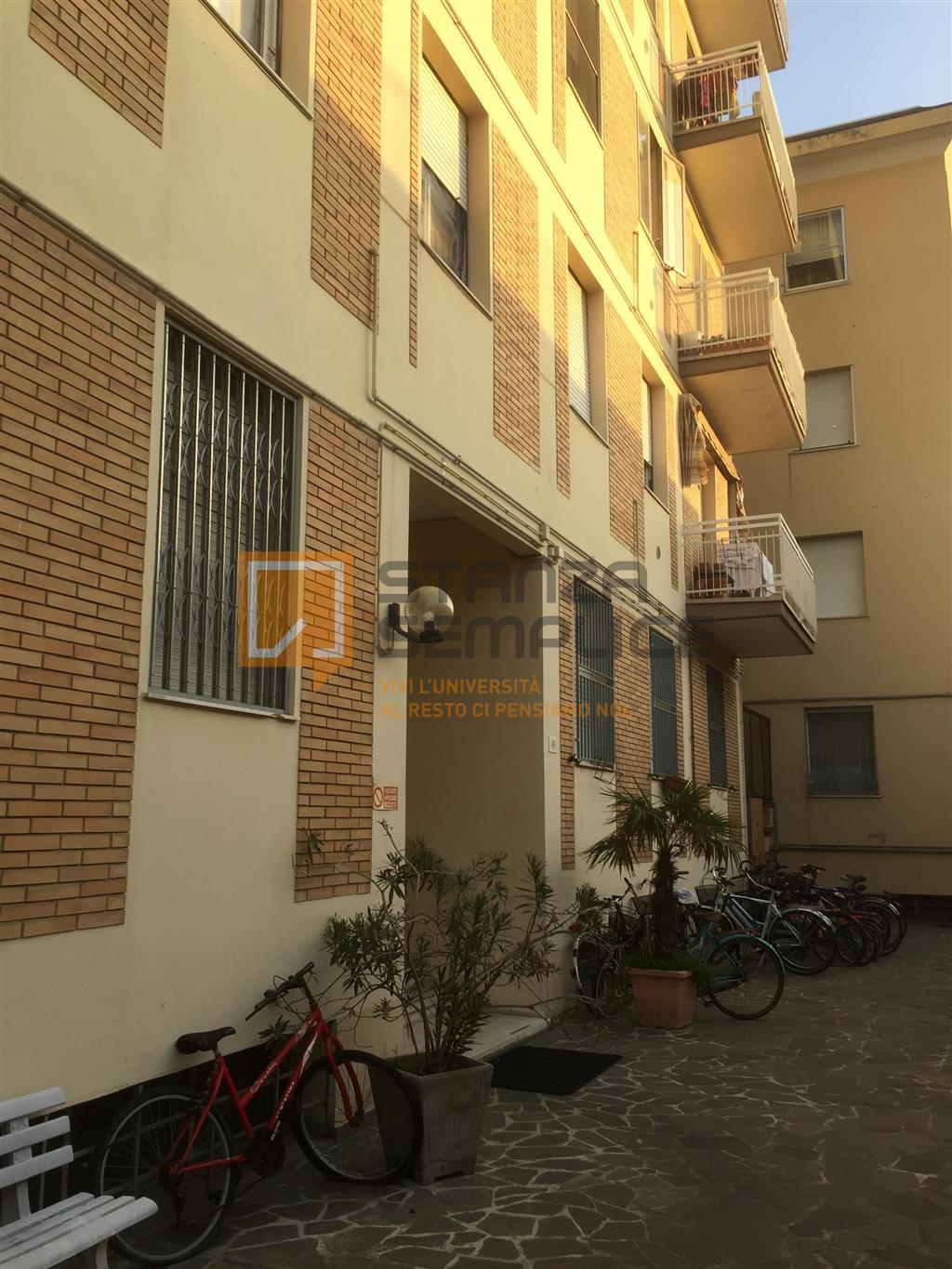 Room for rent in VIA BASTIONI SETTENTRIONALI, Rimini