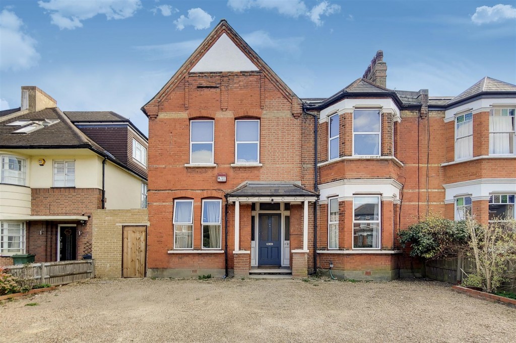 Chestnut Road, West Norwood, 2 bedroom Flat Let Agreed £1,725 PCM