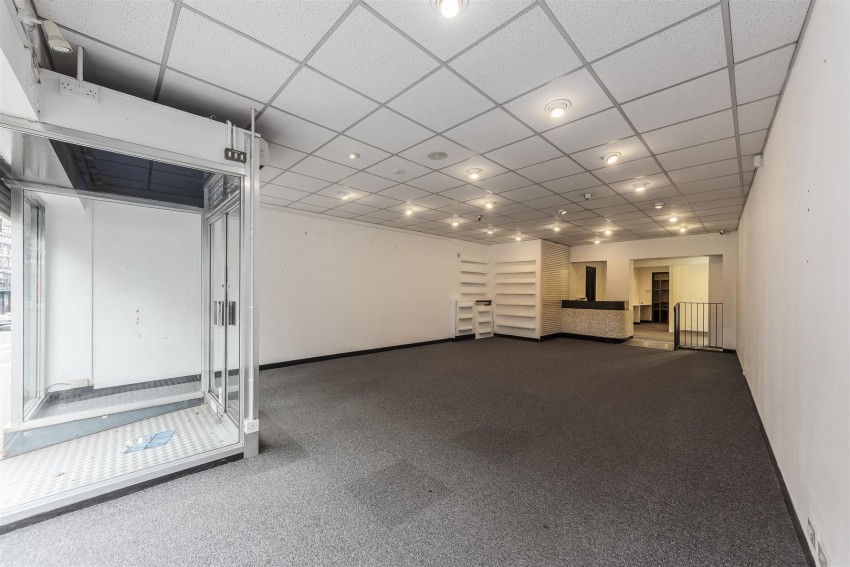 High Street, Beckenham Commercial Let Agreed £2,500 PCM