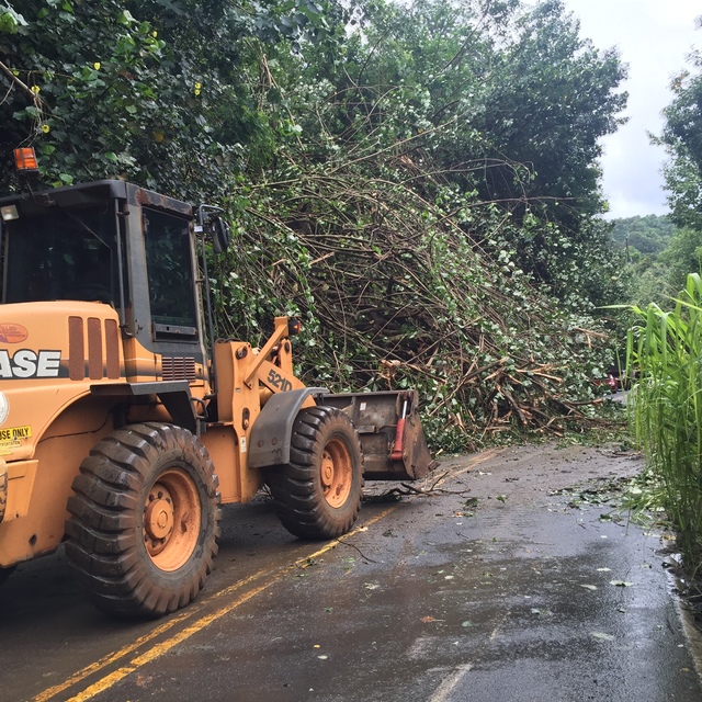 Landslide closes Kuhio Highway near Hanalei Bridge Honolulu Star