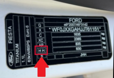 Wie finde ich einen Autofarbcode?