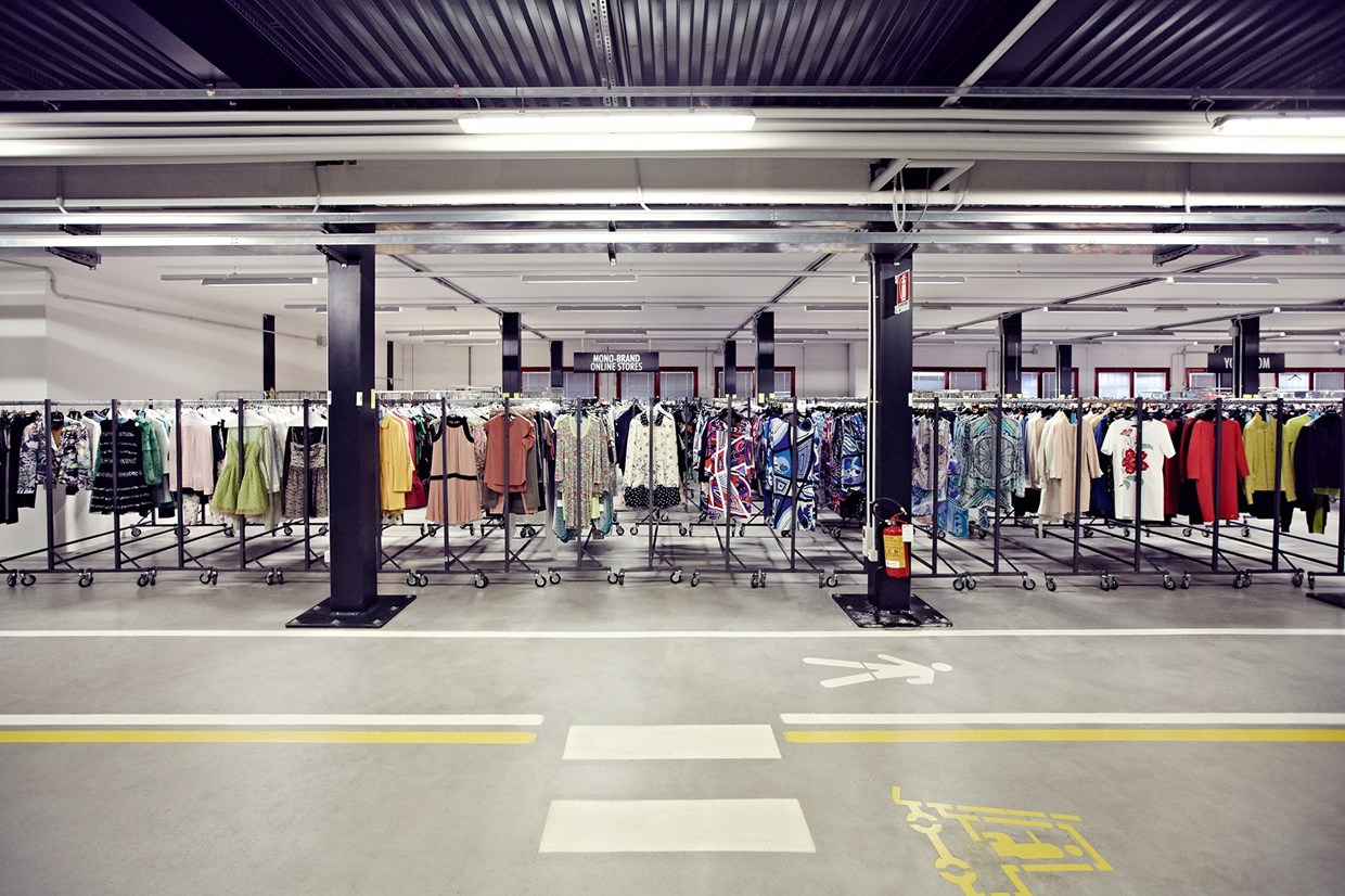 Shopping online, Yoox e Banzai i big italiani che sfidano i giganti