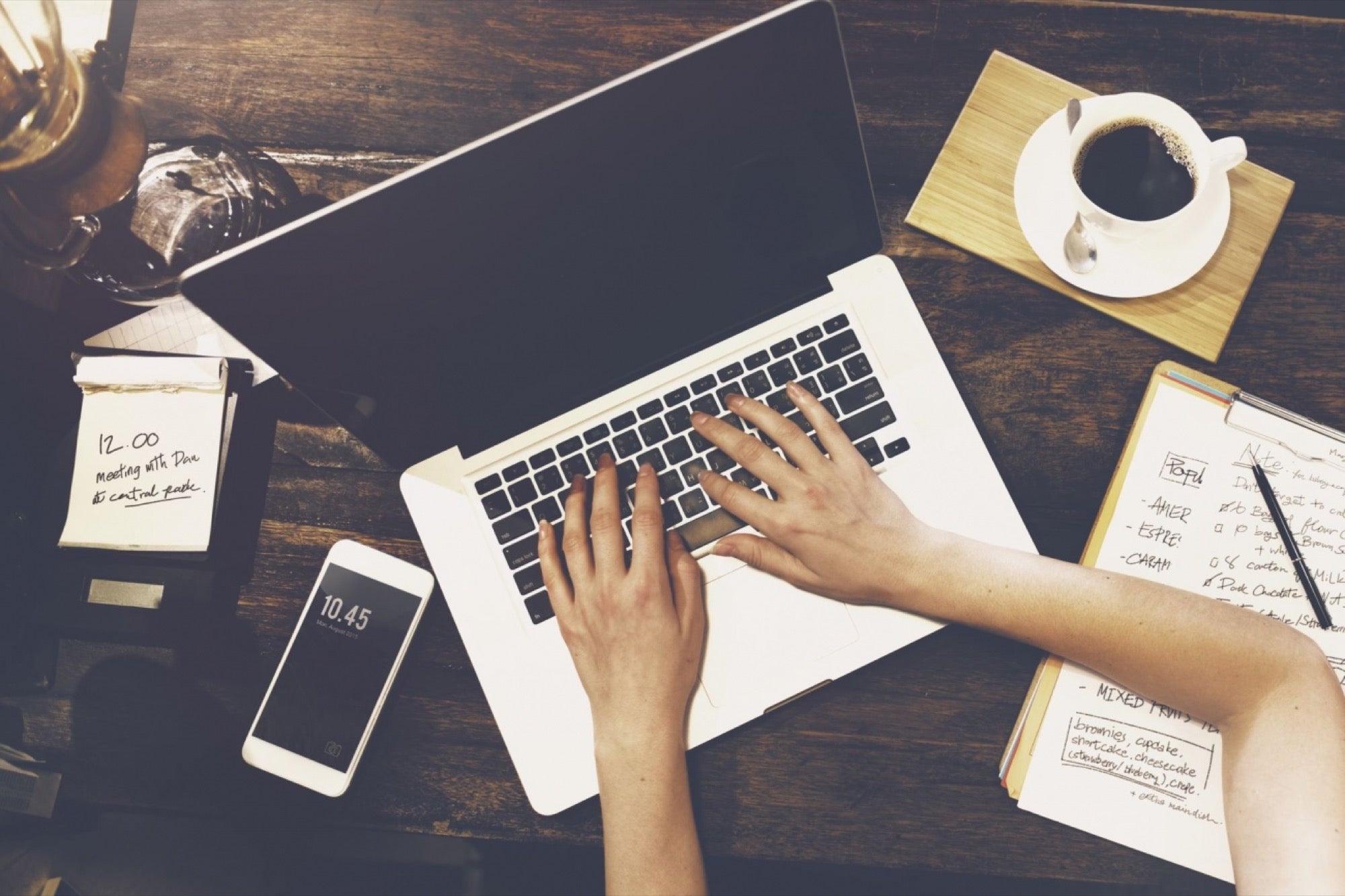 Quick Guide to 78 Small Side Business Ideas to Start Today