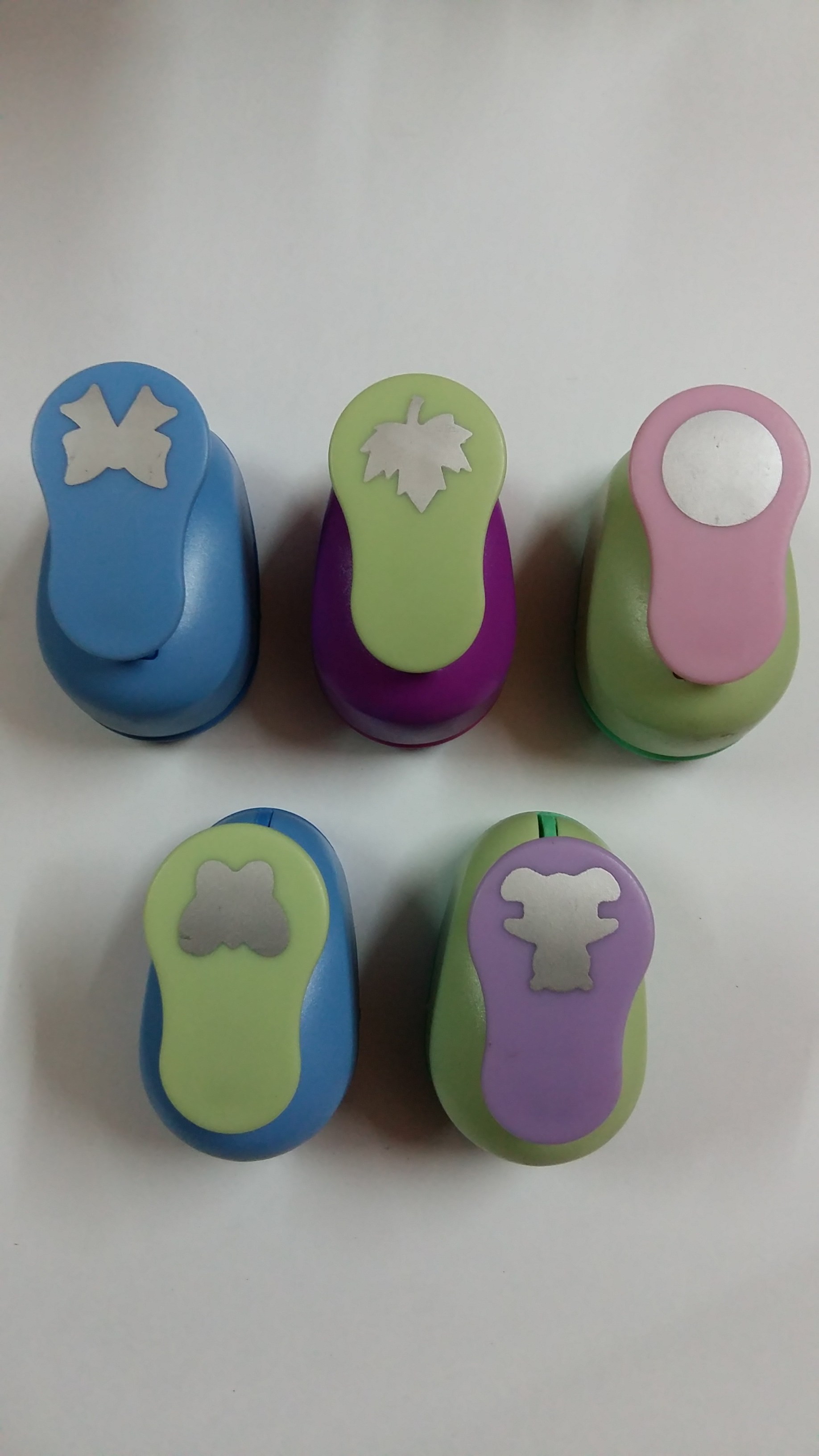 Craft Punch Medium Leaf [SB002609] Rs112.38 Buy Stationery Online