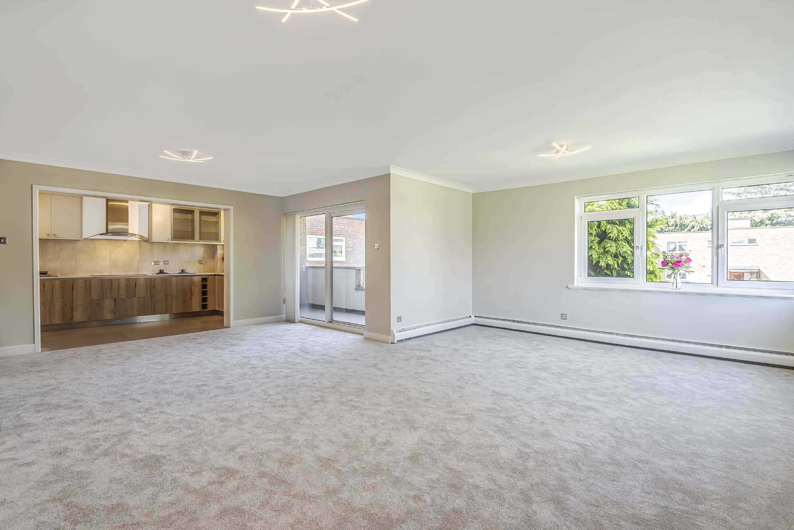 Darnhills, Radlett Statons