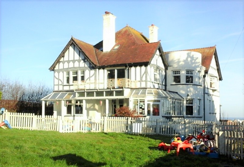 St Davids Commercial