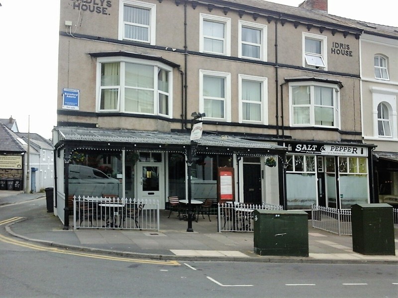 St Davids Commercial